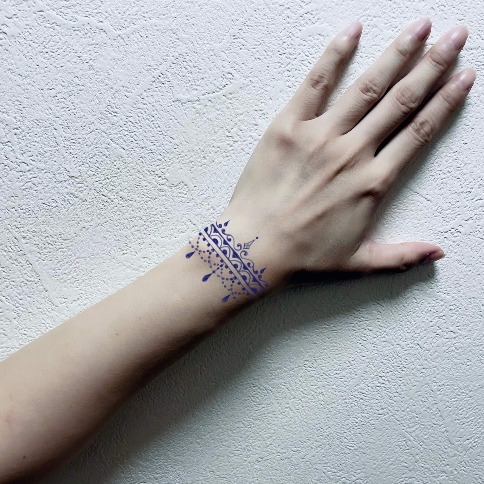 料金 8cm × 8cm ¥4,400